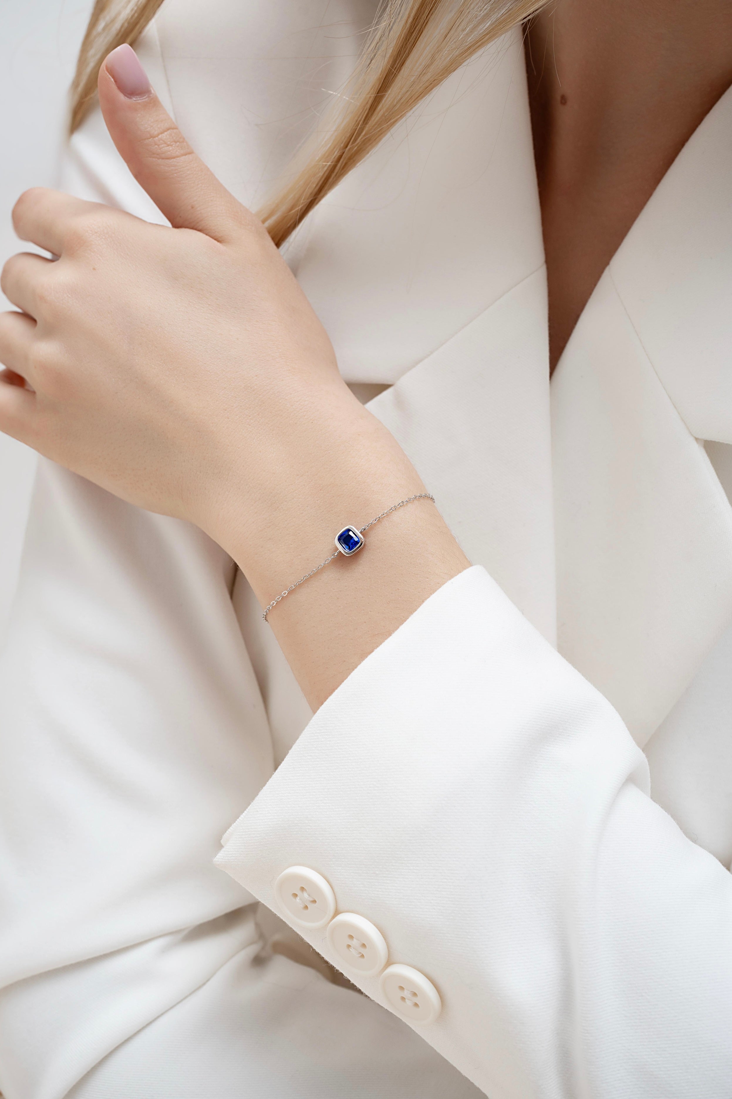 Sapphirelight bracelet