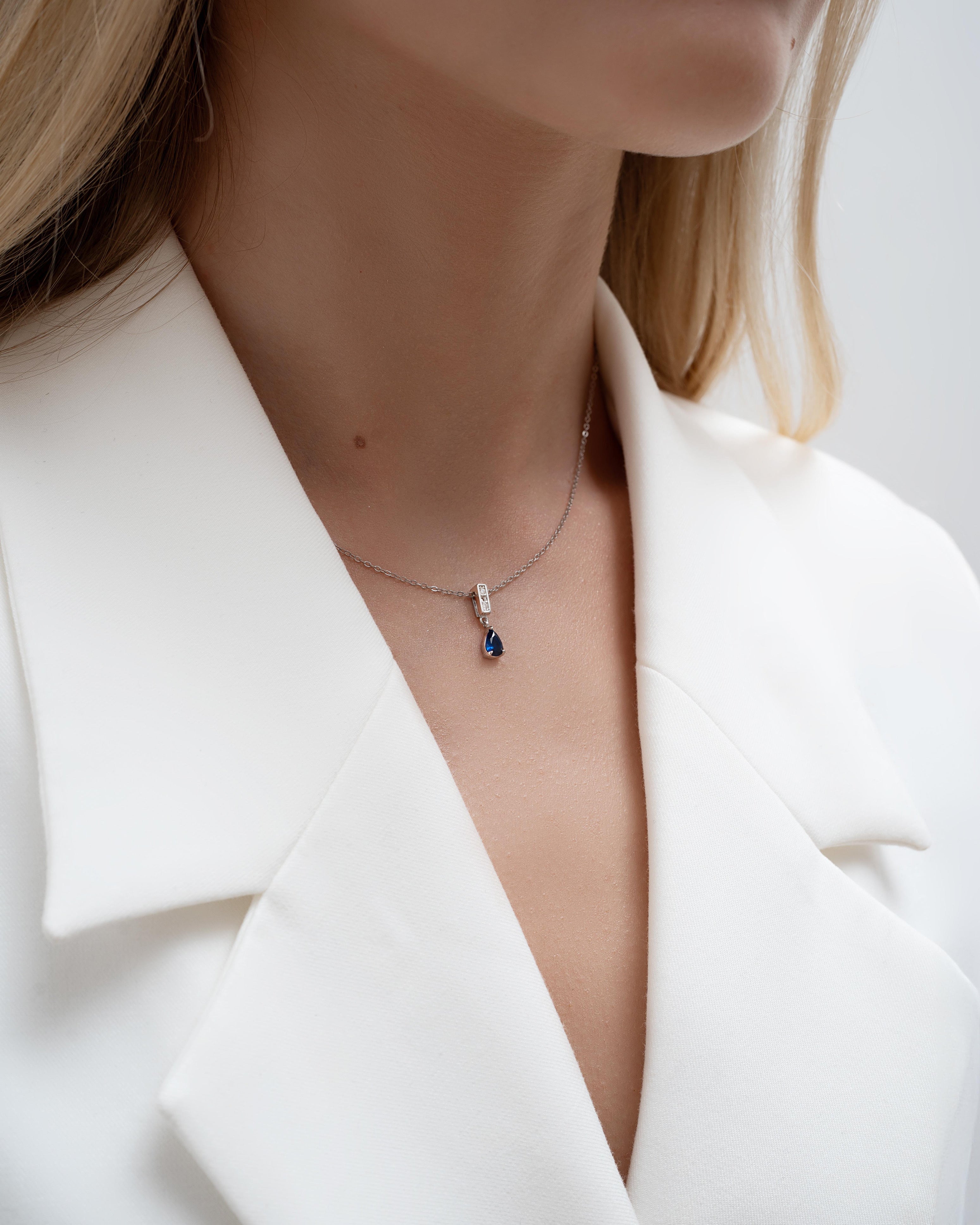 Elar pendant