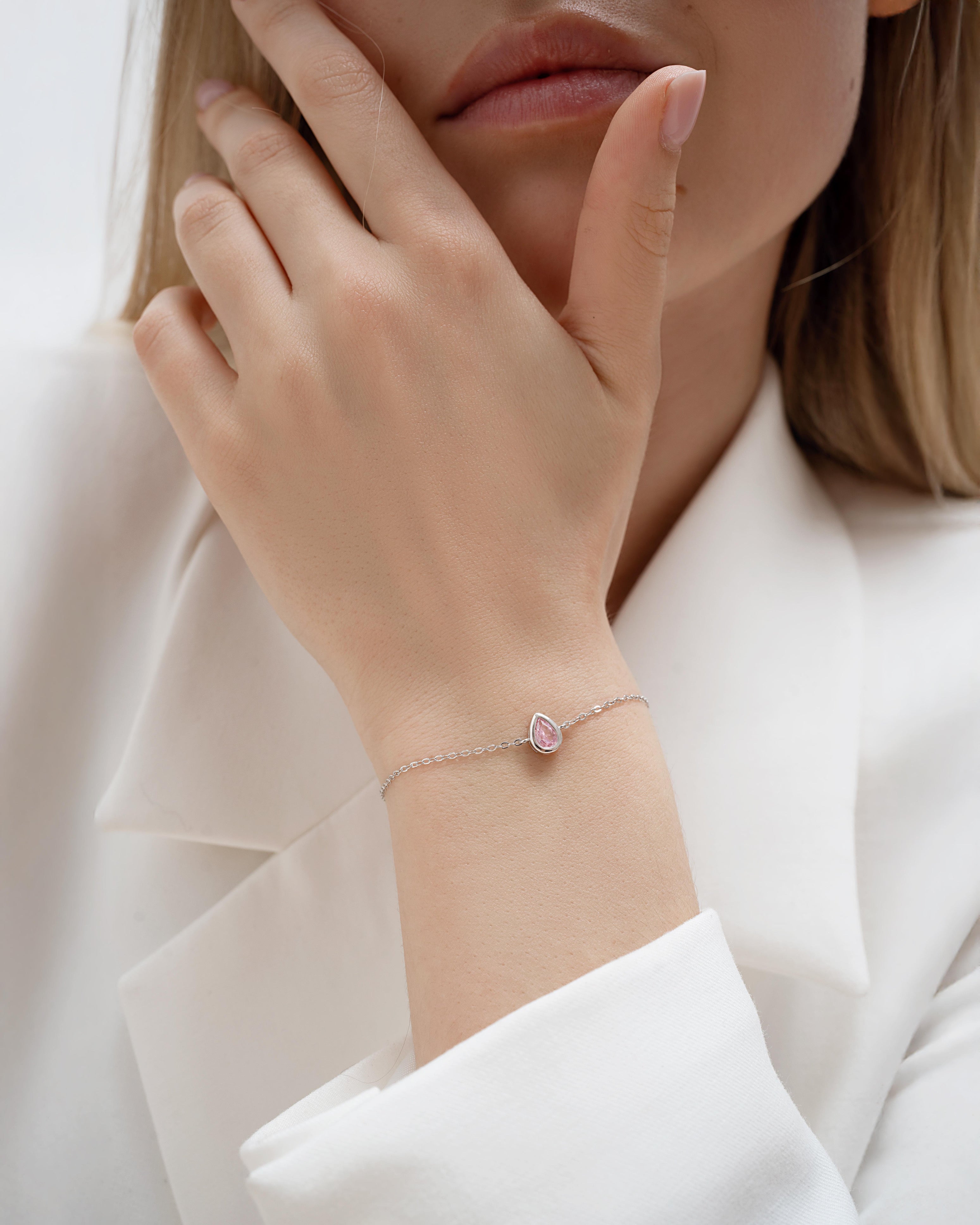 Pinklight bracelet